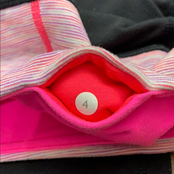 Lululemon Gather and Crow Crop Size 4 - Picture 8 of 8